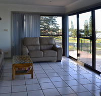 Oxley 8 at Tuncurry - Accommodation Great Ocean Road
