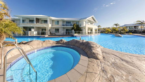 Oaks Port Stephens Pacific Blue Resort - Accommodation Great Ocean Road 1