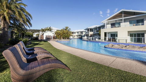 Oaks Port Stephens Pacific Blue Resort - Accommodation Great Ocean Road 2