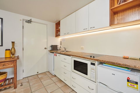 Julians Apartments - Accommodation Great Ocean Road 10