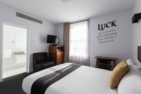 The Lucky Hotel - Accommodation Great Ocean Road 3