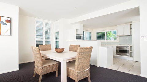 Pacific Blue, Salamander Bay - Accommodation Great Ocean Road 13