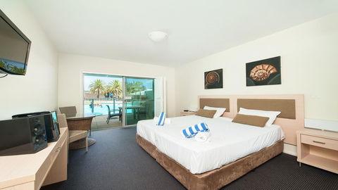Pacific Blue, Salamander Bay - Accommodation Great Ocean Road 43