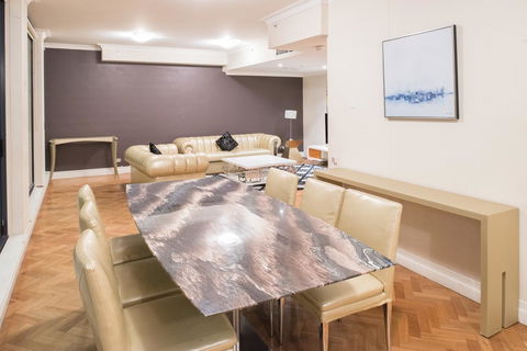 Seasons Harbour Plaza - Accommodation Great Ocean Road 9