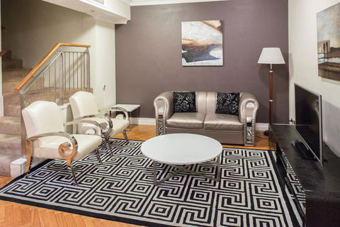 Seasons Harbour Plaza - Accommodation Great Ocean Road 17