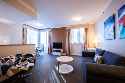 Seasons Harbour Plaza - Accommodation Great Ocean Road 29