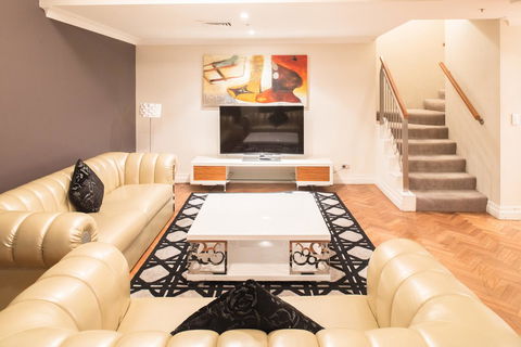 Seasons Harbour Plaza - Accommodation Great Ocean Road 4