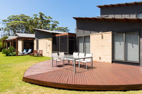 By The Beach B&B Self Contained Apartments - Accommodation Great Ocean Road 2