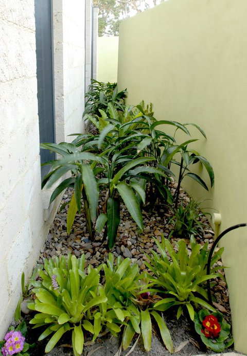 By The Beach B&B Self Contained Apartments - Accommodation Great Ocean Road 24