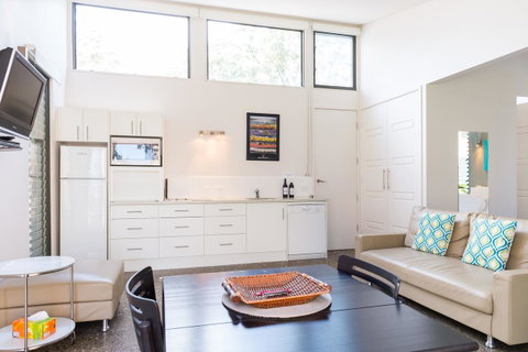 By The Beach B&B Self Contained Apartments - Accommodation Great Ocean Road 15