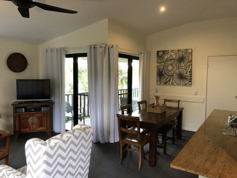 Suranadi Beach House 1 - Accommodation Great Ocean Road 3
