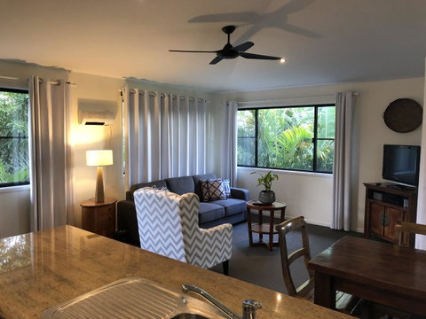 Suranadi Beach House 1 - Accommodation Great Ocean Road 6