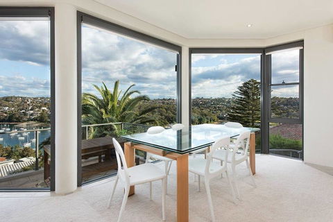 STUNNING MANLY VIEWS - Accommodation Great Ocean Road 5