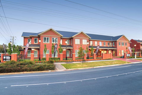 Best Western Plus Bolton On The Park - Accommodation Great Ocean Road 0