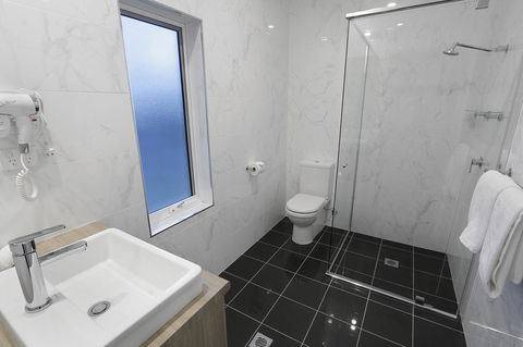 Best Western Plus Bolton On The Park - Accommodation Great Ocean Road 27