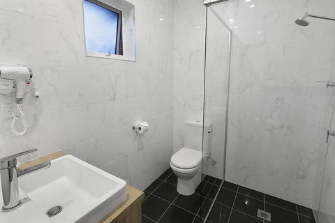 Best Western Plus Bolton On The Park - Accommodation Great Ocean Road 26