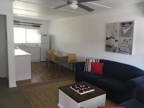 Tomaree Lodge - Accommodation Great Ocean Road 1