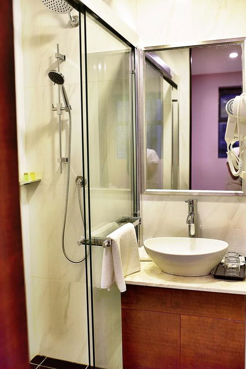 Megaboom City Hotel - Accommodation Great Ocean Road 44