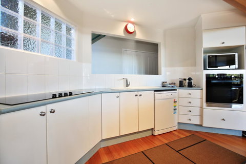 Seaglass - Stunning Views Of Jervis Bay - Accommodation Great Ocean Road 10