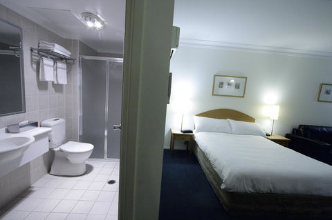 Carlyle Suites & Apartments - Accommodation Great Ocean Road 9