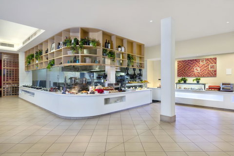 Crowne Plaza Alice Springs Lasseters, An IHG Hotel - Accommodation Great Ocean Road 1