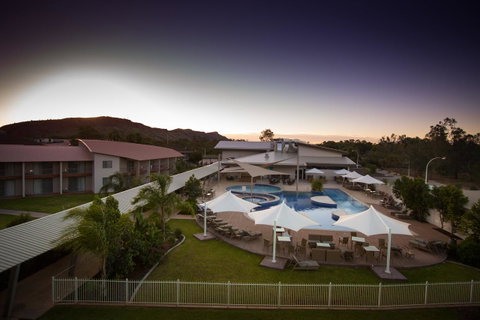 Crowne Plaza Alice Springs Lasseters, An IHG Hotel - Accommodation Great Ocean Road 0