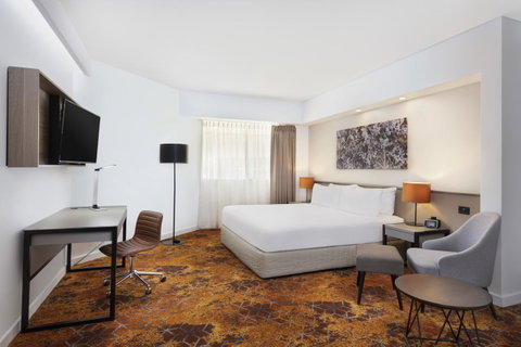 Crowne Plaza Alice Springs Lasseters, An IHG Hotel - Accommodation Great Ocean Road 2