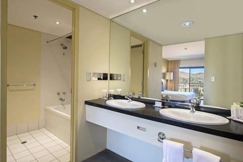DoubleTree By Hilton Alice Springs - Accommodation Great Ocean Road 36