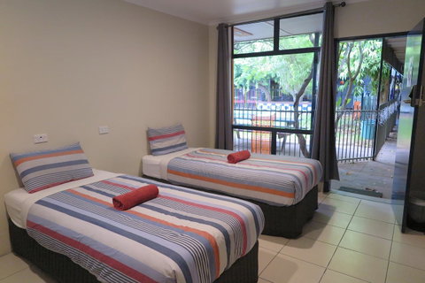 Jump Inn Alice Budget Accommodation - Accommodation Great Ocean Road 3