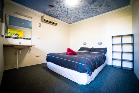 Jump Inn Alice Budget Accommodation - Accommodation Great Ocean Road 9