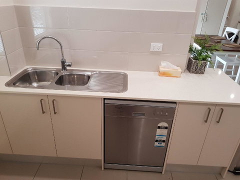Darwin-Ocean Views, Tropical Getaway, Pool & Aircon - Accommodation Great Ocean Road 12