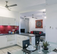 CitySide Apartment - 2 Bedroom with Private Courtyard - Accommodation Great Ocean Road