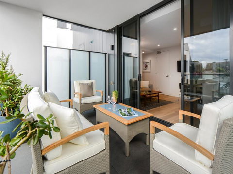 Boutique Stays - The Lincoln, South Yarra Apartment - Accommodation Great Ocean Road 1