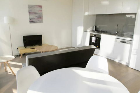 Brand New 1 Bedroom In South Melbourne In Luxury High Rise Block - Accommodation Great Ocean Road 1