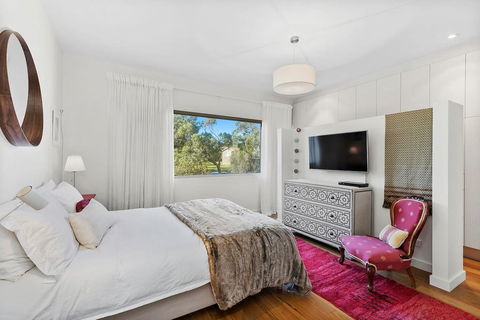 Bristlebird - Beach 650m, Pets, Fireplace, Linen, 4 Bdrm, WiFi - Accommodation Great Ocean Road 2