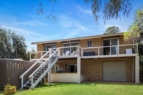 Broadbeach Retreat - 32 Broadbeach Drive - Accommodation Great Ocean Road 2