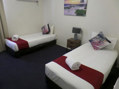 Burke & Wills Mt Isa - Accommodation Great Ocean Road 2