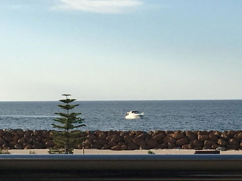 Busselton On The Beach - Accommodation Great Ocean Road 2