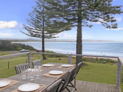 By The Sea - SPECIAL OFFER 3 FOR 2 - Accommodation Great Ocean Road 0