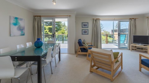 By The Sea, Culburra Beach - Accommodation Great Ocean Road 3