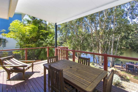 CABARITA BEACH BLISS - HOLIDAY HOME ON THE LAKE - Accommodation Great Ocean Road 3