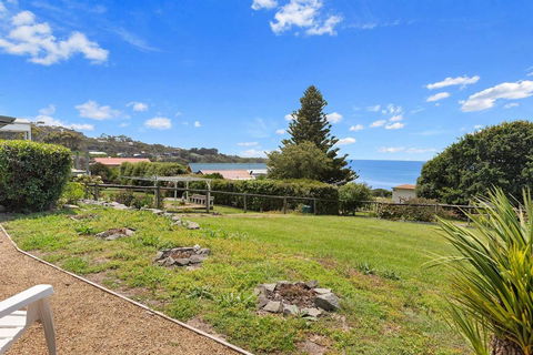 COASTAL HAVEN - Panoramic Ocean Views - Accommodation Great Ocean Road 3