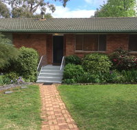 Cockatoo Corner - Armidale - Accommodation Great Ocean Road