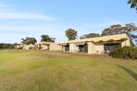 Comfort Inn & Suites Riverland - Accommodation Great Ocean Road 3