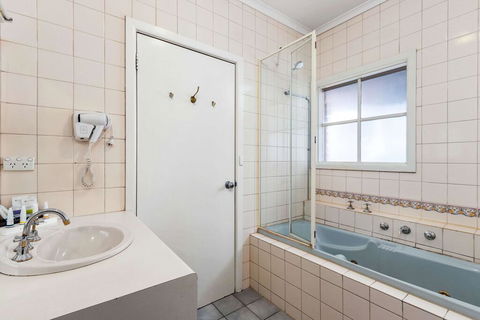 Comfort Inn Greensborough - Accommodation Great Ocean Road 1