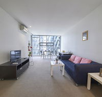 Convenient  Modern 1 Bed Apartment Docklands - Accommodation Great Ocean Road