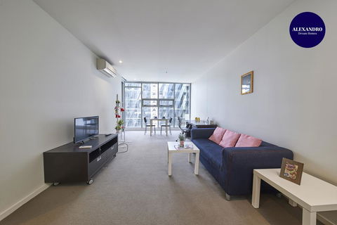 Convenient & Modern 1 Bed Apartment Docklands - Accommodation Great Ocean Road 0