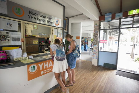 Coolangatta YHA Backpackers - Accommodation Great Ocean Road 2