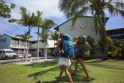 Coolangatta YHA Backpackers - Accommodation Great Ocean Road 1