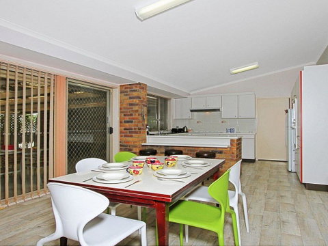 Corner Haven - Family Retreat With Outdoor Living - Accommodation Great Ocean Road 2